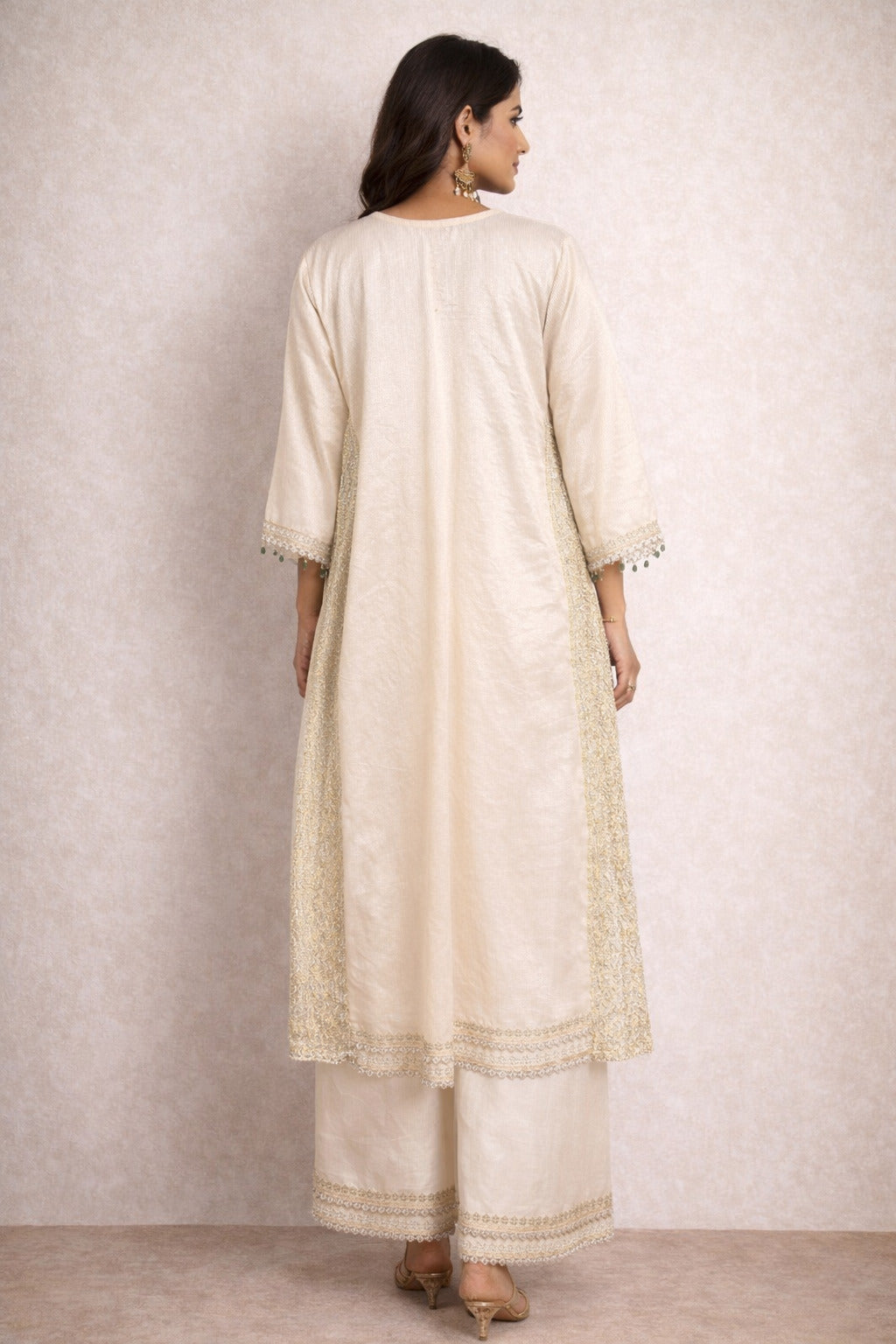 Embroidered Pheran Kurta With Pants